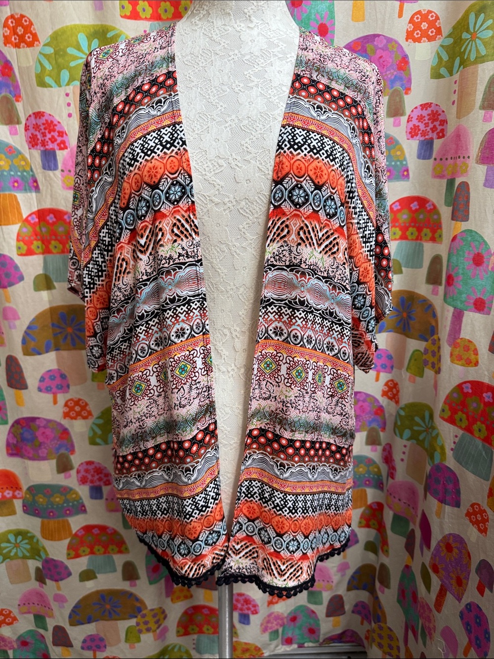 Try This S/S Open Front Topper. Medium